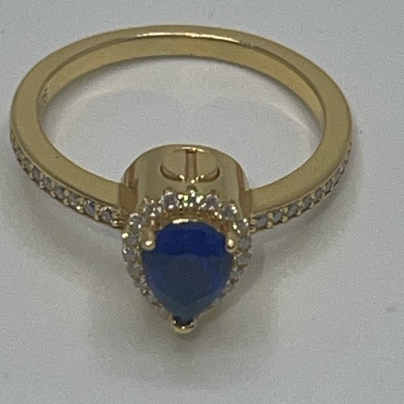 ✨ GRA Certified VVS Moissanite & Teardrop Sapphire Blue Gemstone Urn Ring ✨ - Picture 3 of 3
